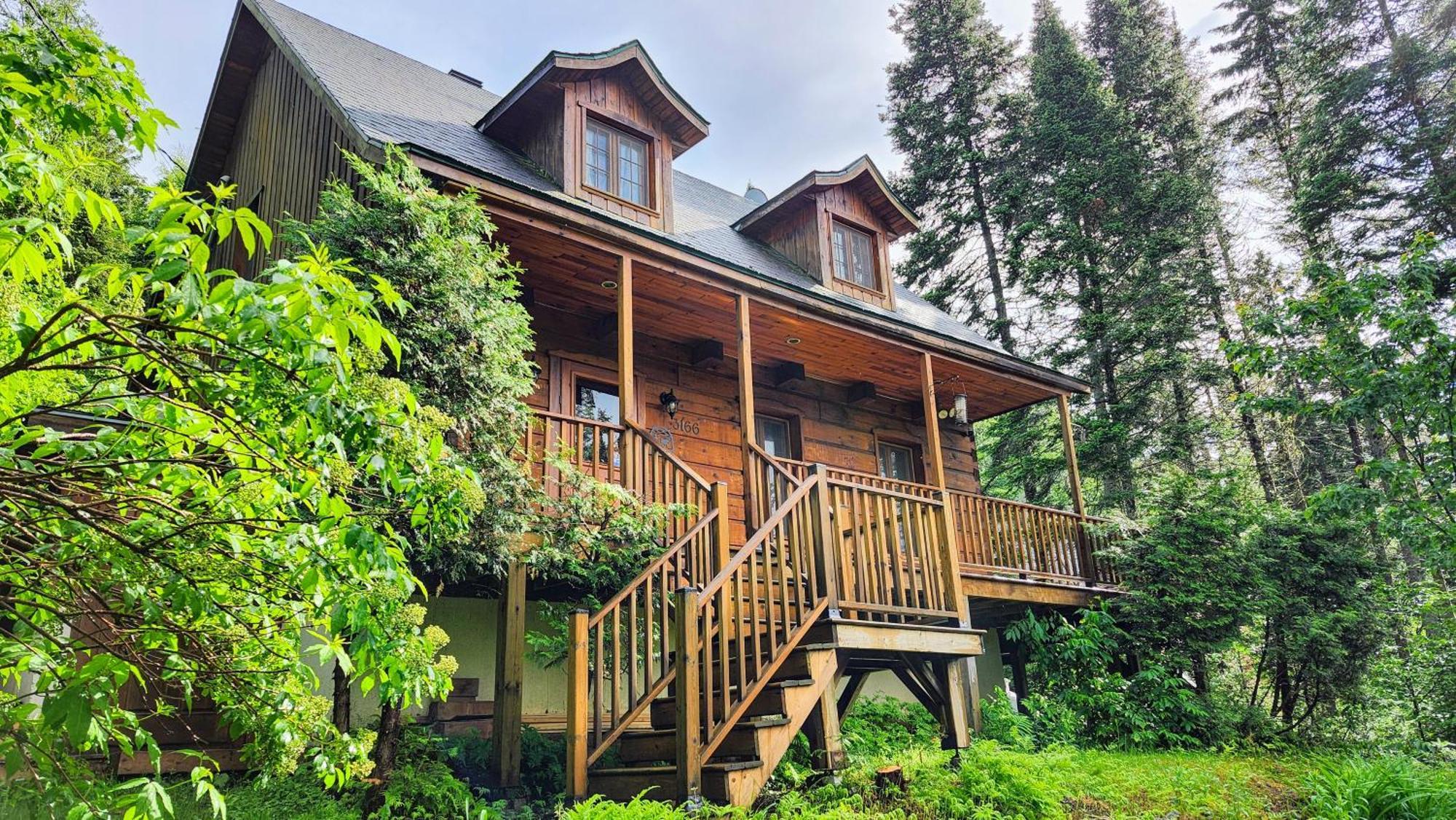 Holiday home Des Sources Gazebo Panoramique Saint-Faustin